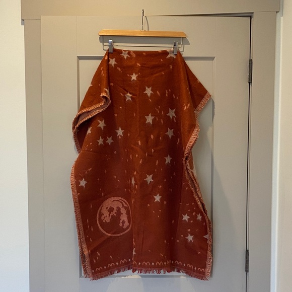 Madewell Unique Rust and Pink Mountain Scene Scarf - Picture 4 of 4